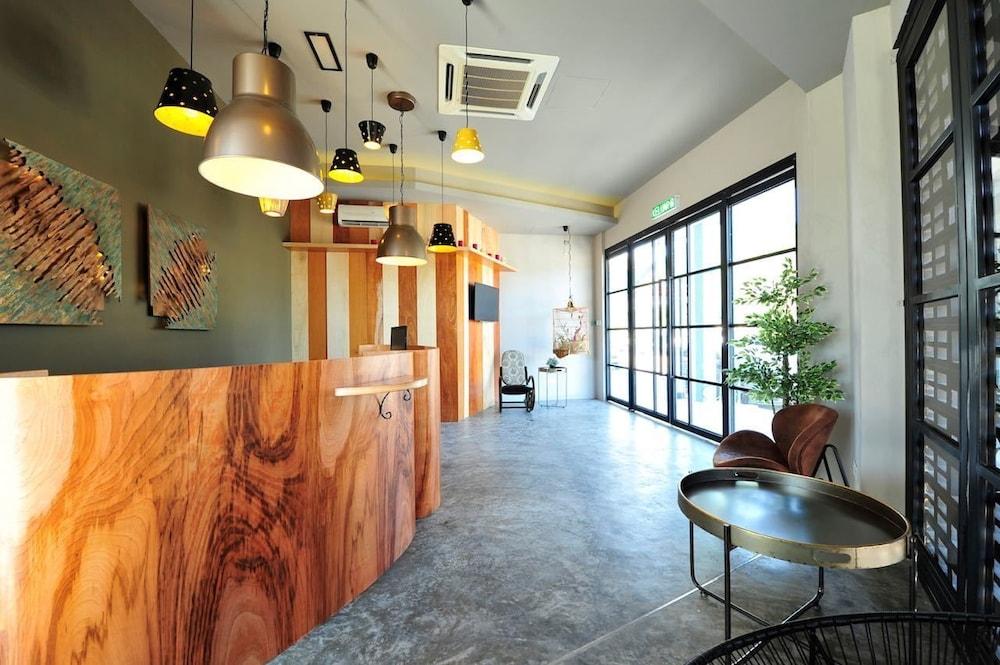 Finess Basic Hotel Malacca Eksteriør bilde